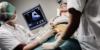 Ra Máu Khi Mang Thai Tháng Thứ 4 Và Bác Sĩ Trả Lời Update 05/2025