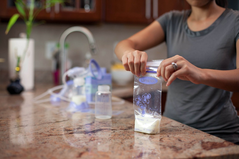 Chia Sẻ Kinh Nghiệm Về Cách Kích Sữa Bằng Máy Hút Sữa Hiệu Quả Cho Các Chị Em Sau Sinh 1